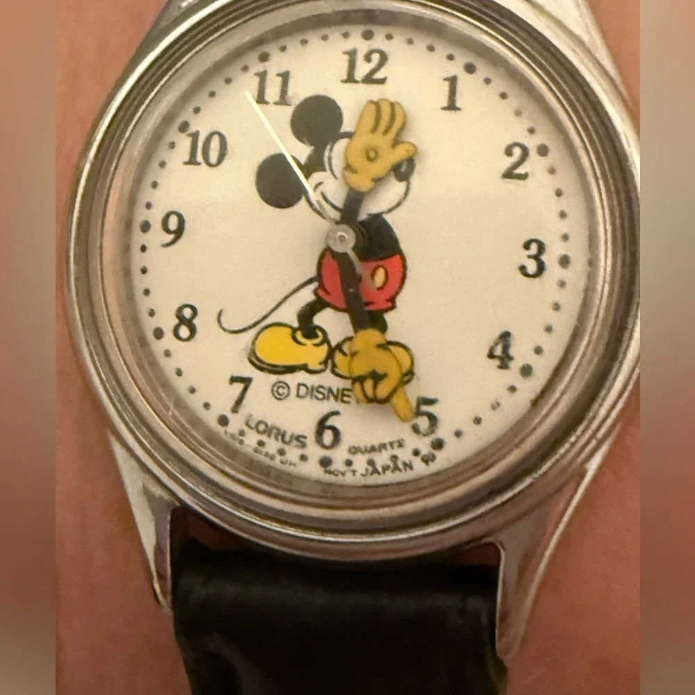 Vintage Lorus Walt Disney Mickey Mouse Watch, collectors black leather band